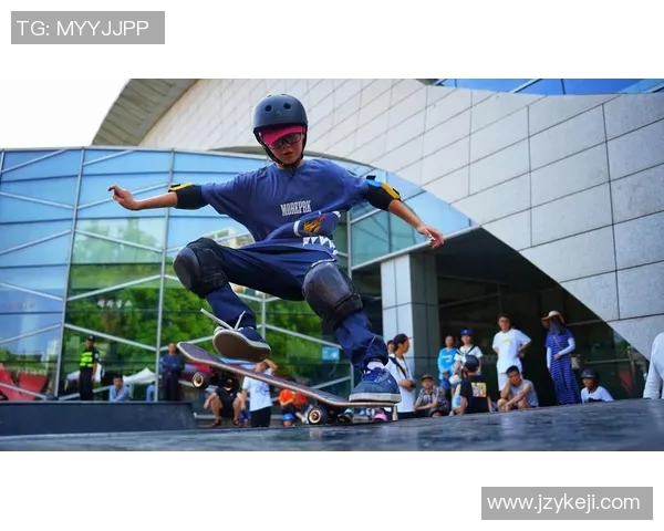 极限运动战术解析:上海极限运动队的创新防守体系与战术布局 极限运动战术解析:上海极限运动队的创新防守体系与战术布局