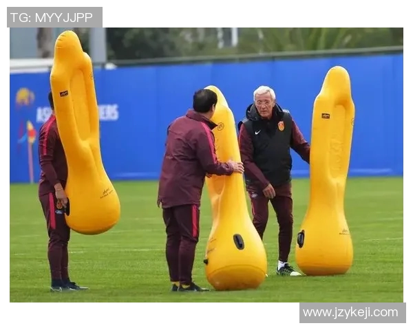 足球明星亲临中国工厂探访制造业背后的故事与梦想 足球明星亲临中国工厂探访制造业背后的故事与梦想