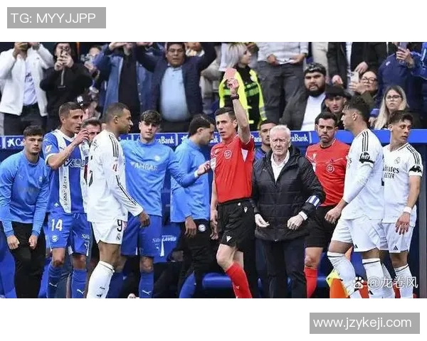 足球明星们纷纷抵达卡塔尔为世界杯热身备战引发球迷热议 足球明星们纷纷抵达卡塔尔为世界杯热身备战引发球迷热议